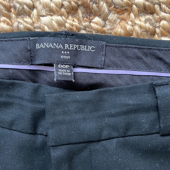 Banana Republic polyester blend dress pant - Picture 2 of 6